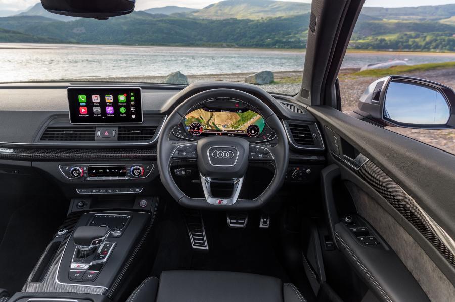 Торпедо Audi SQ5 3.0 TFSI 2017 года  (UK) (фото 14 из 40)